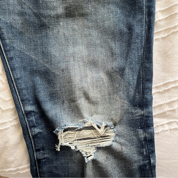 Distressed American Eagle Slim Jeans - Picture 6 of 6